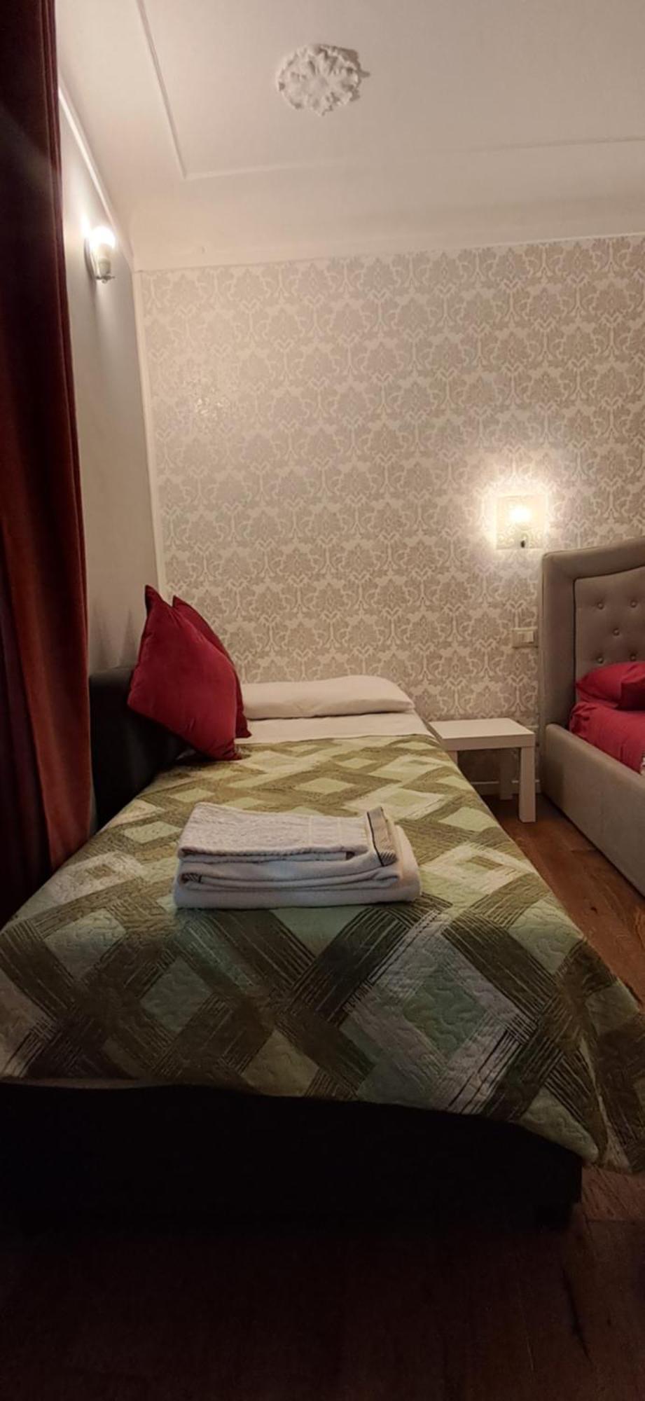B&B Italian Guest Genova Exteriör bild